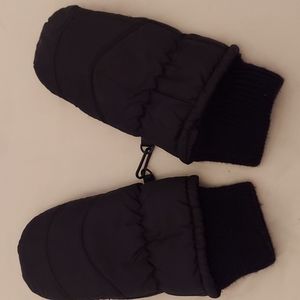 Girls Black Mittens